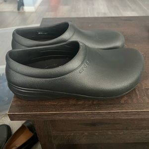 Crocs Men’s Clogs size 10
